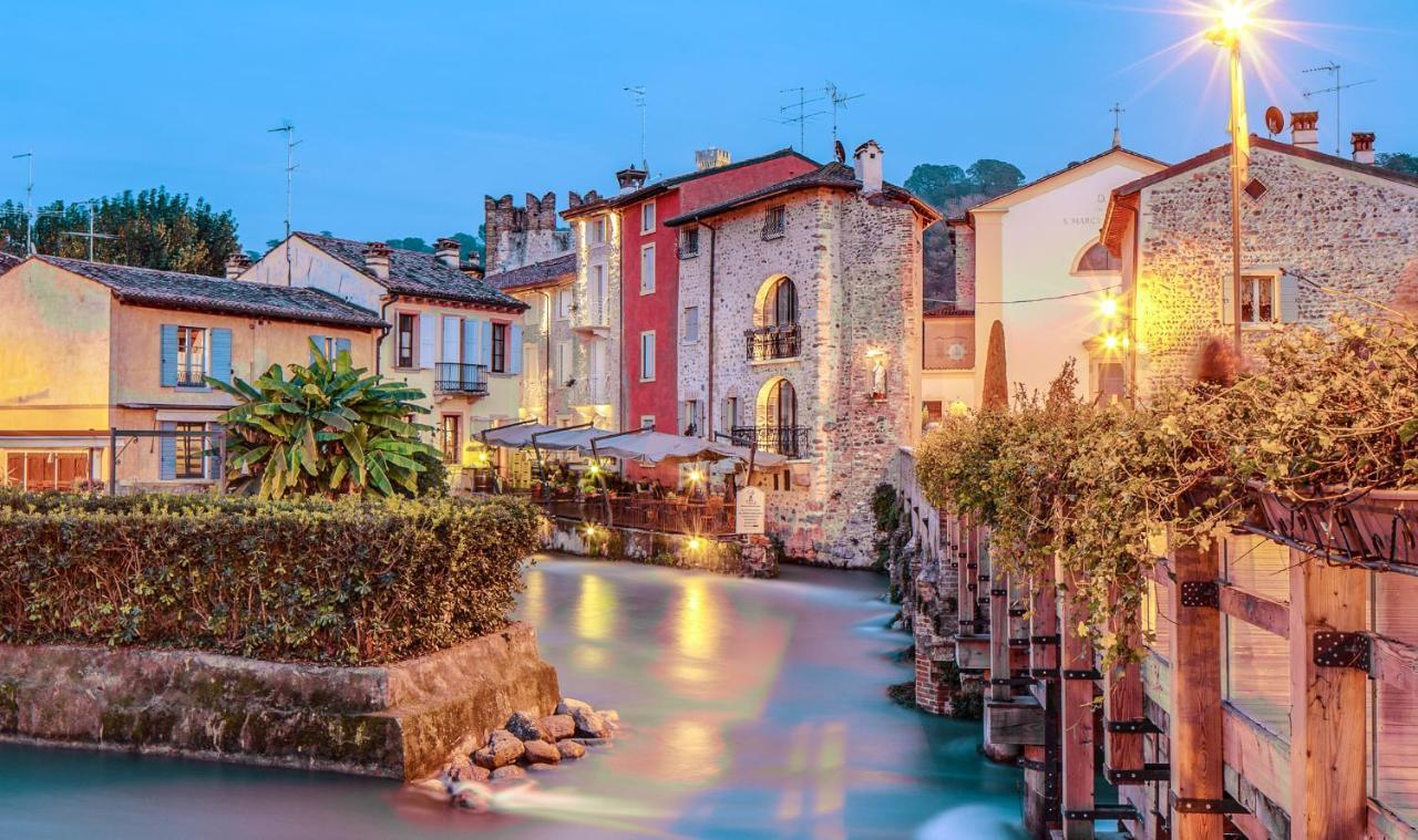 Il Borghetto Vacanze Nei Mulini Валеджо сул Минчио Екстериор снимка